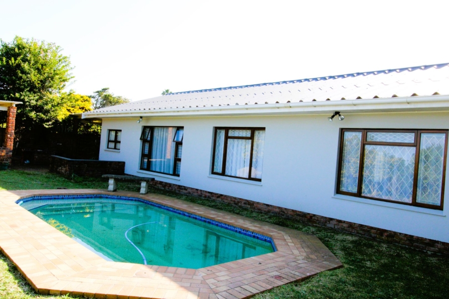 To Let 4 Bedroom Property for Rent in Gonubie Eastern Cape